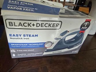 BLACK & DECKER IRON LIKE NEW