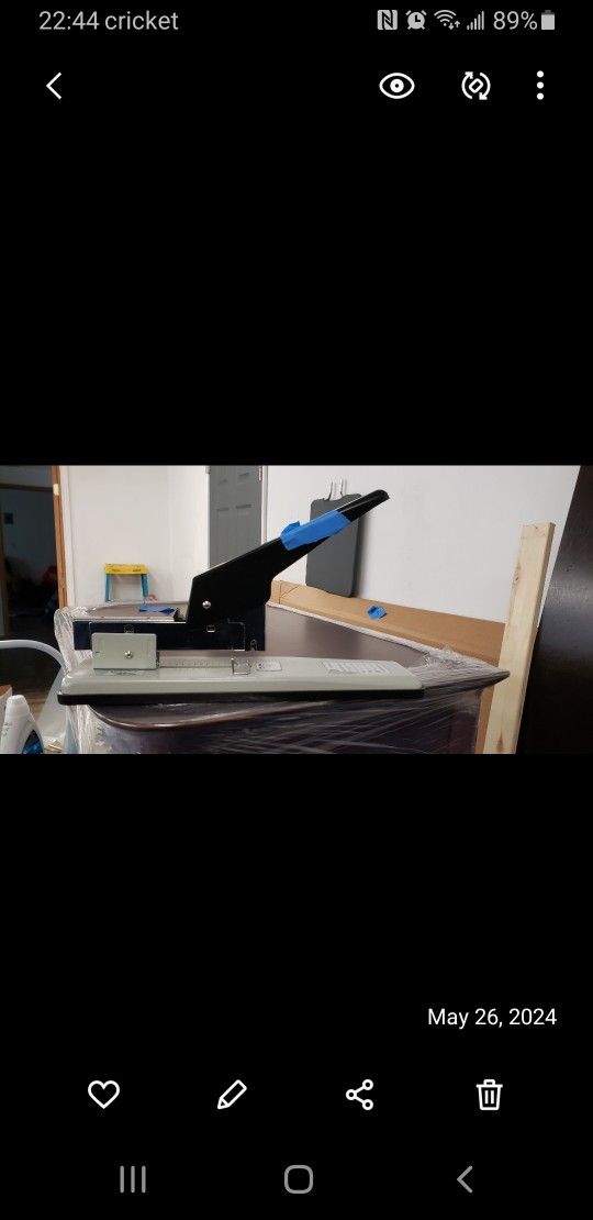 Heavy-duty Stapler
