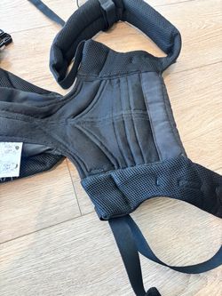 Ergo baby carrier