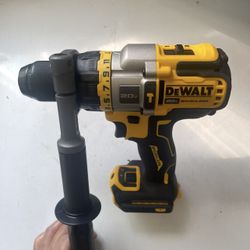Dewalt Hammer Drill 3 Speeds 20v. $110 Tool Only Pick Up In Van Nuys