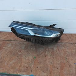 2020-2023 Cadillac Xt6 Led Headlight 