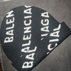 BALENCIAGA BEANIE