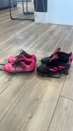 Soccer shoes - little kid (pink)