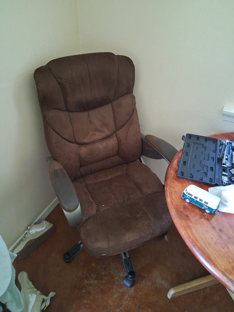 Officechair / Relaxing