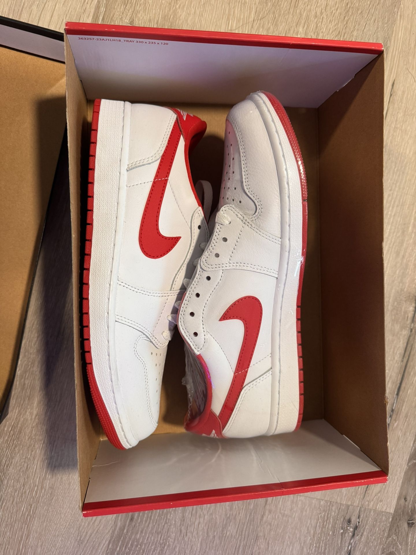Jordan 1 Retro Low OG en Rojo