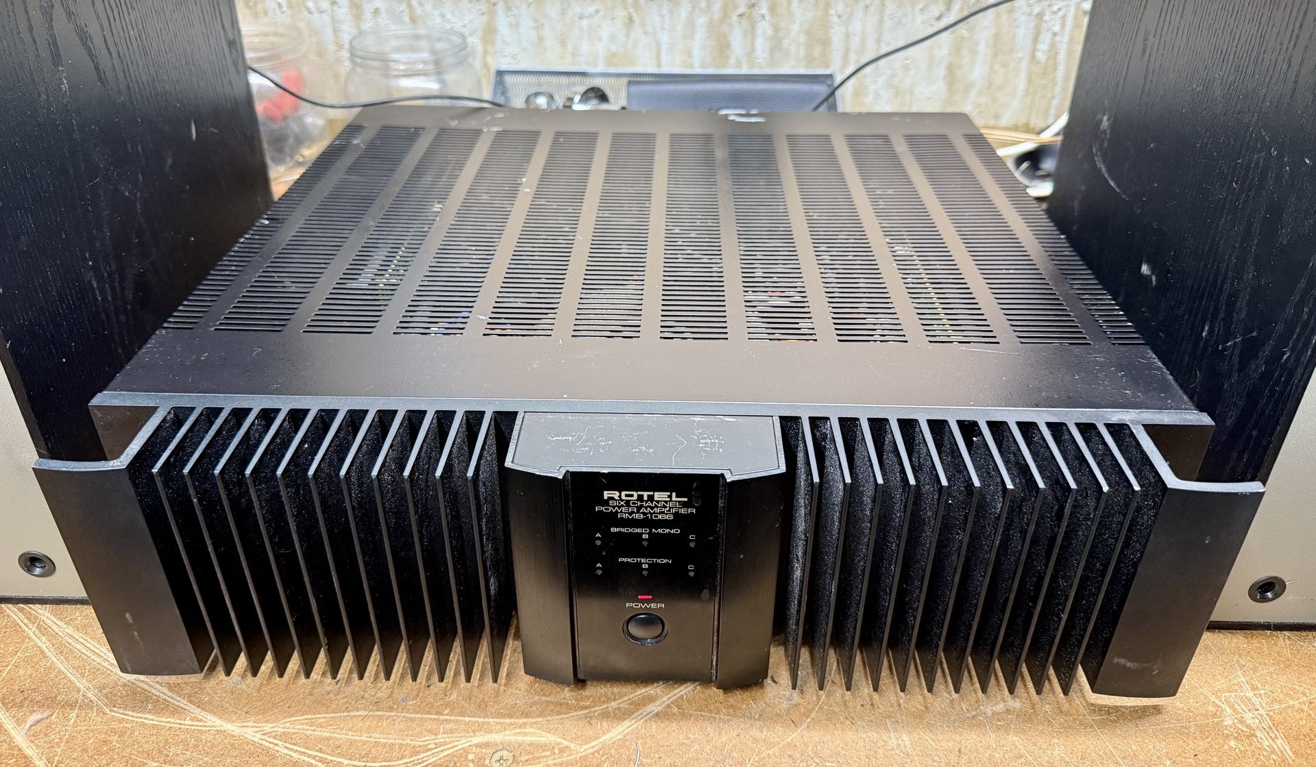 Rotel Six Channel Power Amplifier Model RMB-1066