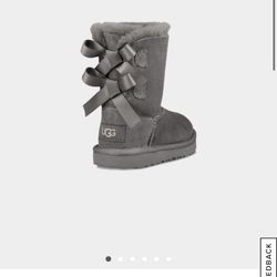 Uggs 7c 