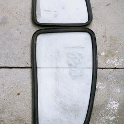 Vw Partes Ventanas Traseras De Mi Bocho 1970 Con Empakes En Muy Buenas Condisiones