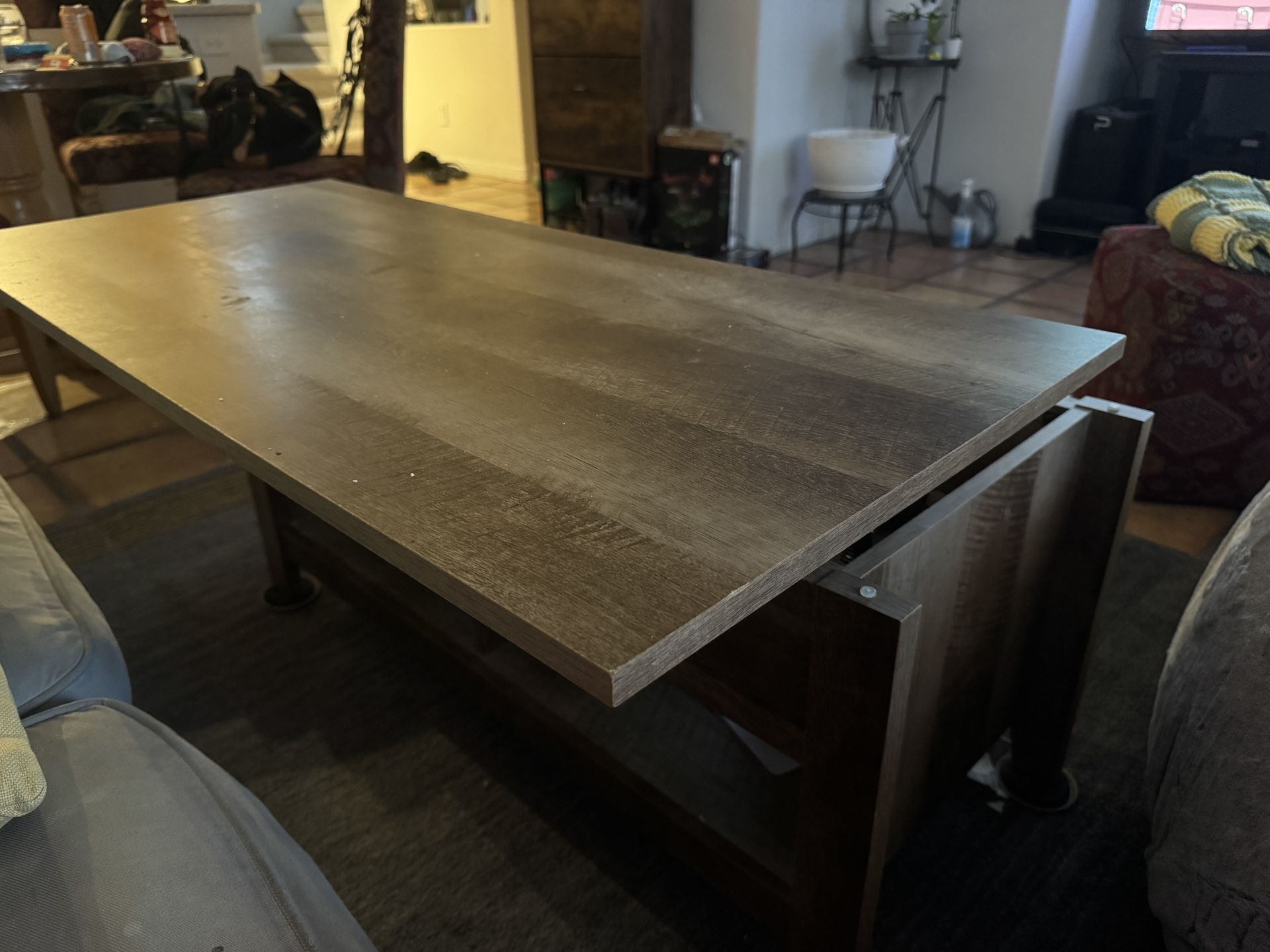 Coffee Table with Lift