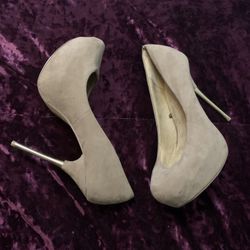 Forever 21 Heels Size 9