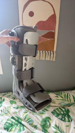 Aircast Walking Boot