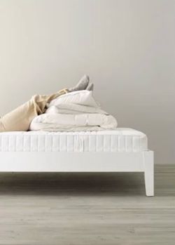 IKEA MYRBACKA Queen high end comfort Latex Mattress in excellent condition