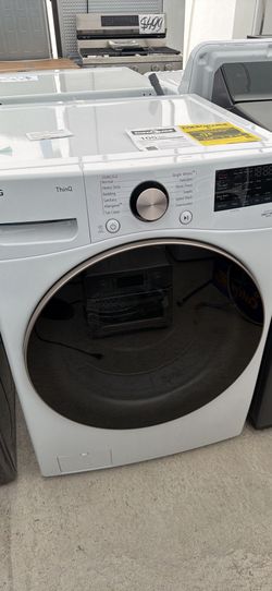 🔥 LG 4.5 cu. ft. Ultra Large Capacity Wi-Fi Enabled Front Load Washer with TurboWash 360° and Built-In Intelligence