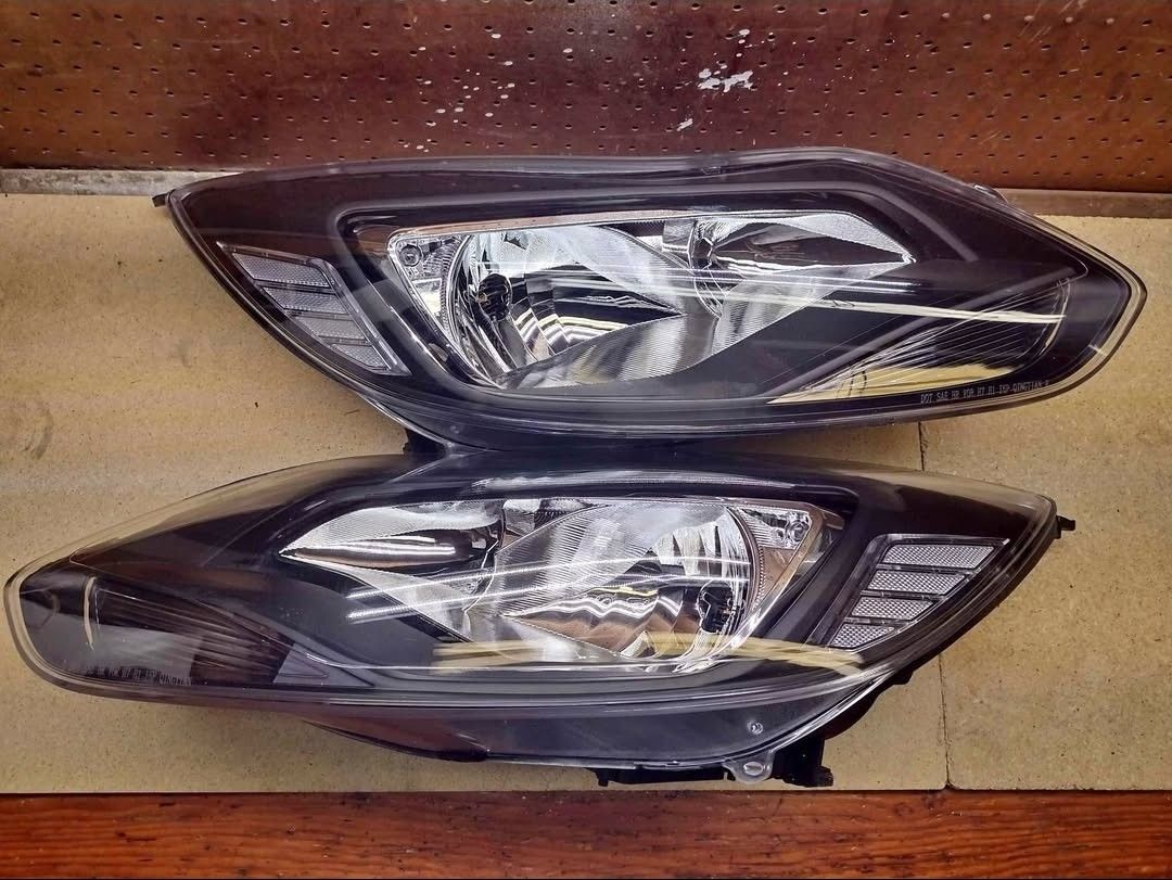 12-14 Ford Focus Headlights Faros Calaveras Micas Luces 
