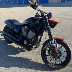 2016 Victory Hammer S
