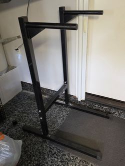 Workout Dip machine