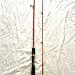 Like New hardly Used- (South Bend) Wormgear 5.6ft 2 Piece Medium Action Fishing  Rod. for Sale in Vacaville, CA - OfferUp