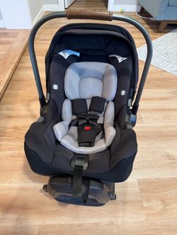 Nuna Pipa RX carseat