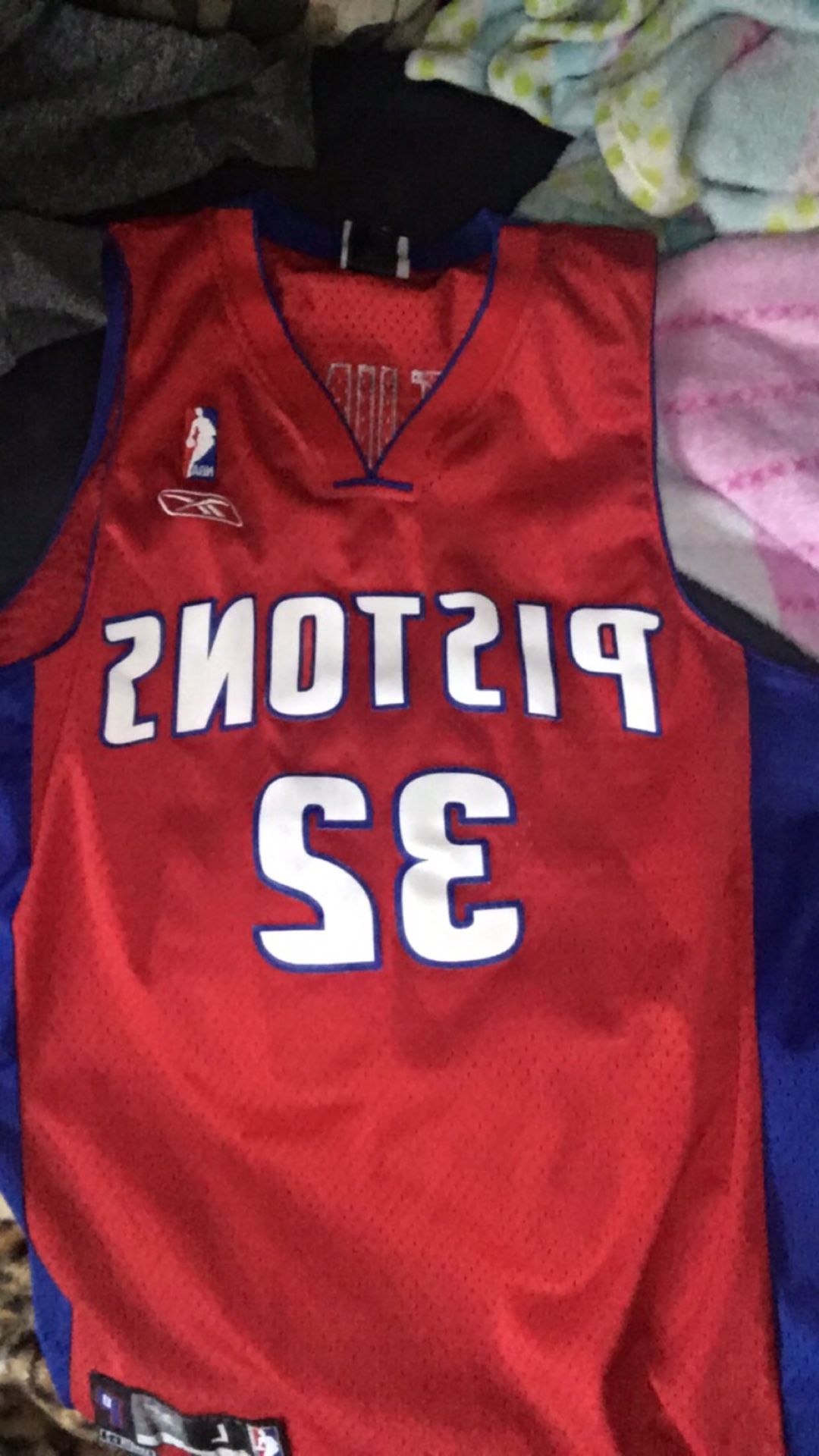 throwback Pistons Jersey size L