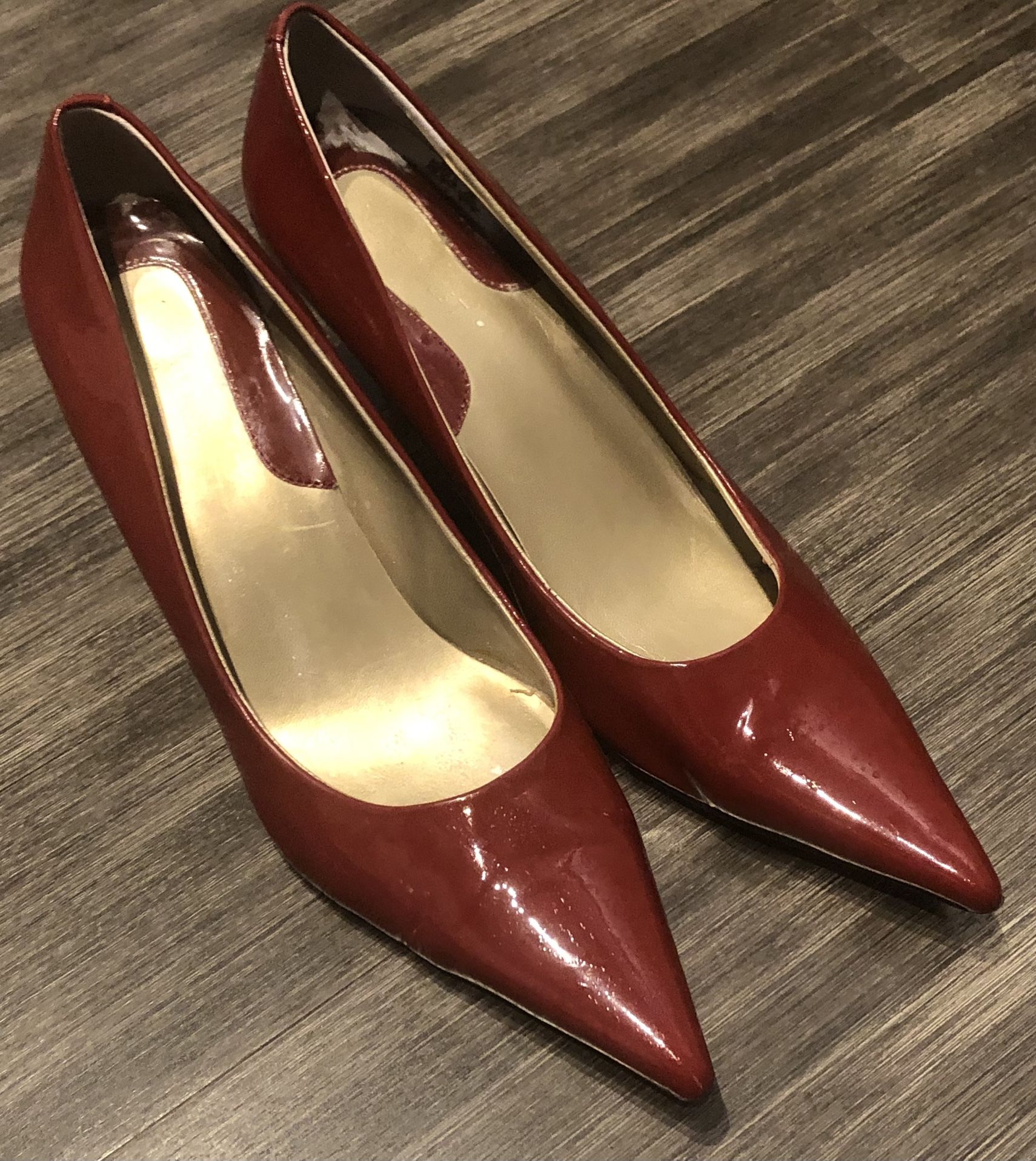 Nine West Patent Leather Maroon Kitten Heels (9 1/2” M)