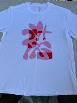 Women’s Lululemon Tee