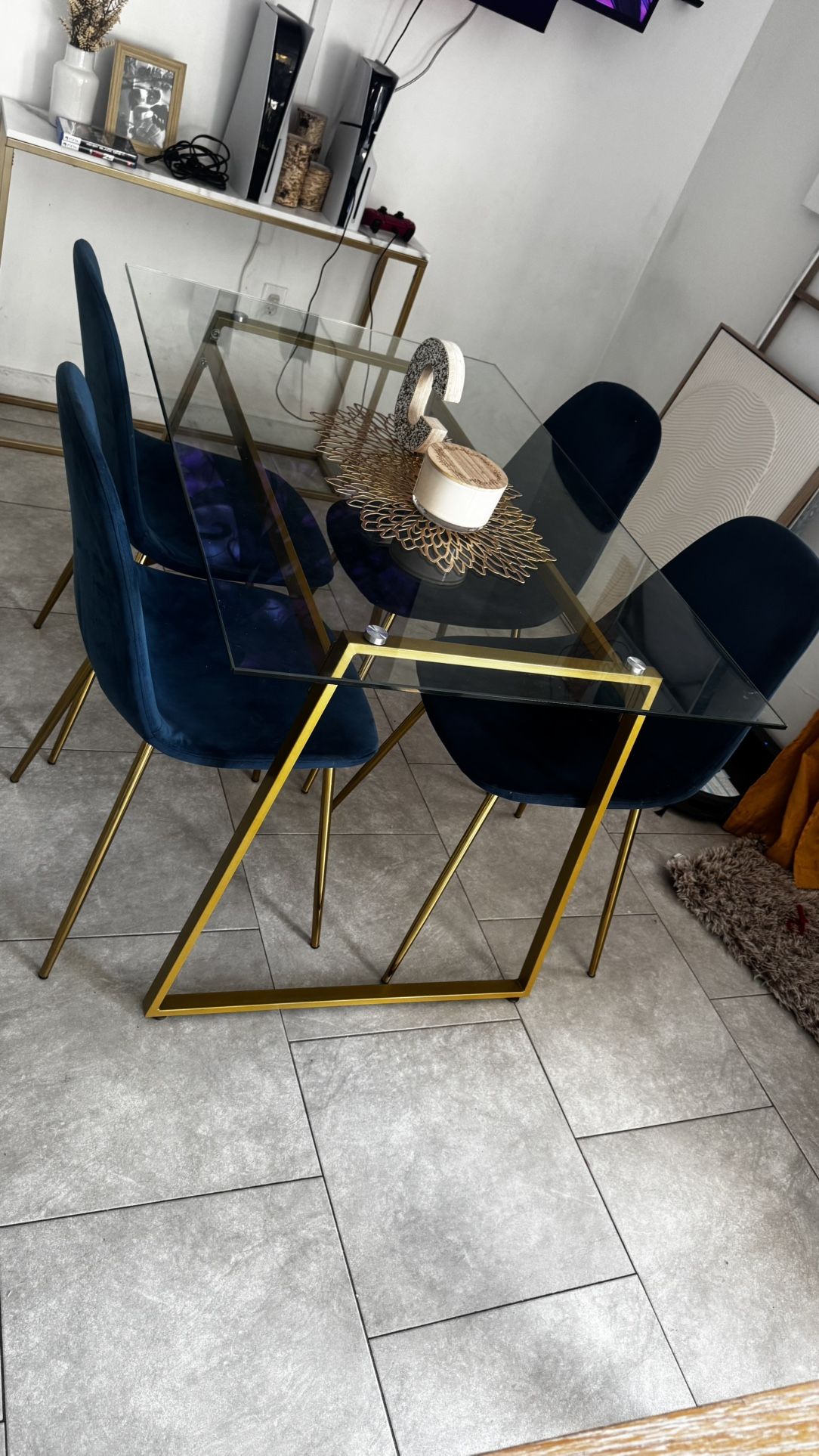 Dining Table And 4 Chairs