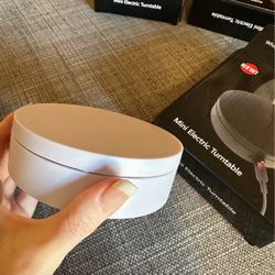Minie Electric Turntable 
