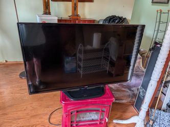 Working 2014 LG 42 IN SMART TV