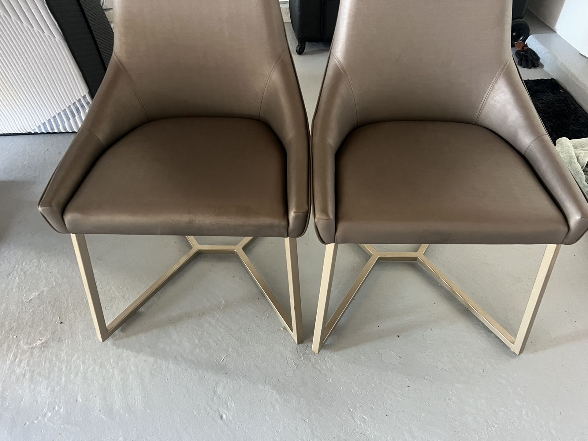 Hip Chair Luminex for Sale in Jersey City, NJ - OfferUp