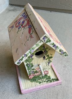 Bird House - Hand Painted ( Peeling)