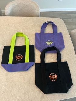 Halloween Themed Trader Joe’s Small Tote Bag (3)