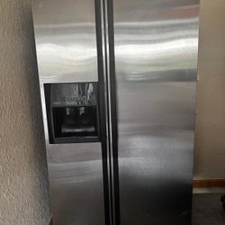 Whirlpool Refrigerator 
