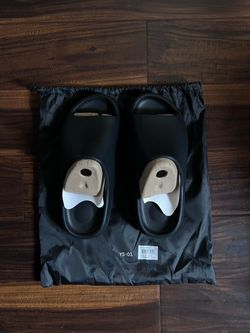 Yeezy Slides