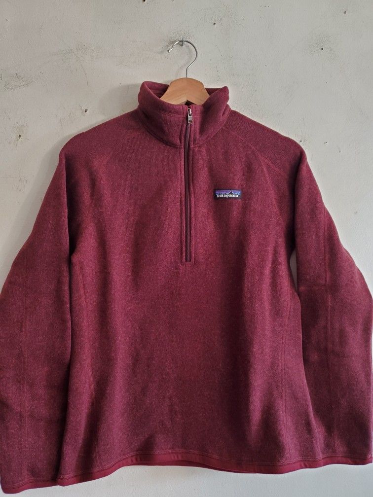 Patagonia Women's Better Sweater Size Small. 