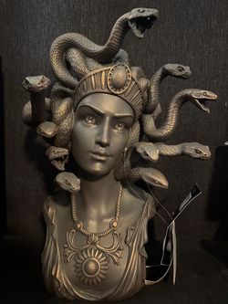 XL Medusa Light Up Head Statue Halloween 2026 New