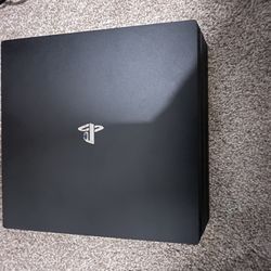 PS4 Pro 