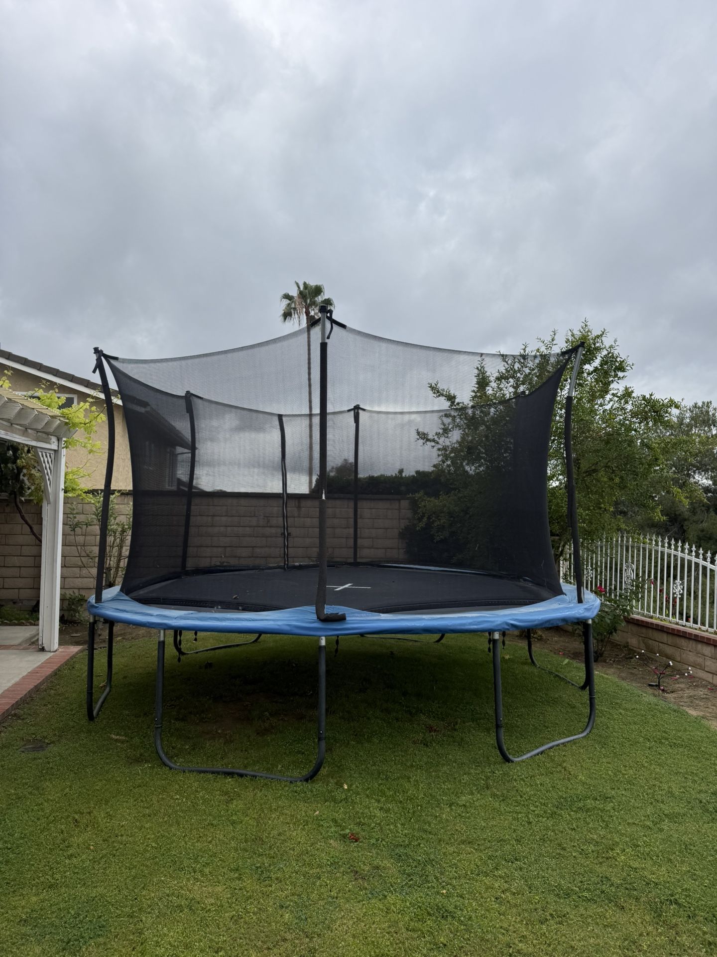 Used Trampoline 14 Ft Width 9 Ft Height