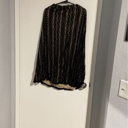 Lace skirt