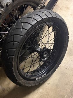 Ultra Bee Flow Wheels Sumos