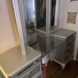 Vanity Set And Dresser 
