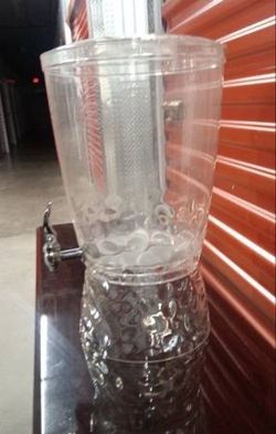 Water or Fruit Dispenser