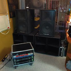 Dj Or Band Sistem