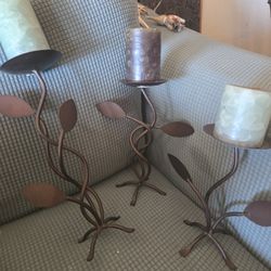 CANDLESTICKS 