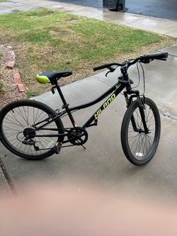 Hiland "Climber" (Climber 2.0) 24-inch Kids Mountain Bike finished in black with neon green/yellow accents