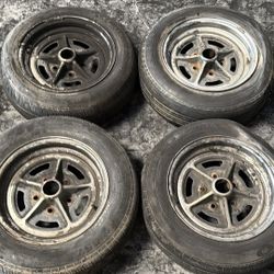 Buick 14 Inch Chrome rally Wheels, 5 On 4.75 Inch lug pattern Fits Chevy, Pontiac, Oldsmobile