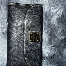 Dooney & Bourke handbag