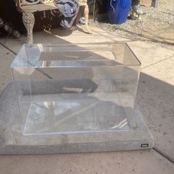 20 Gallon Plexiglass Tank 24 Inches Wide 16 Inches Tall 13 Inches Deep