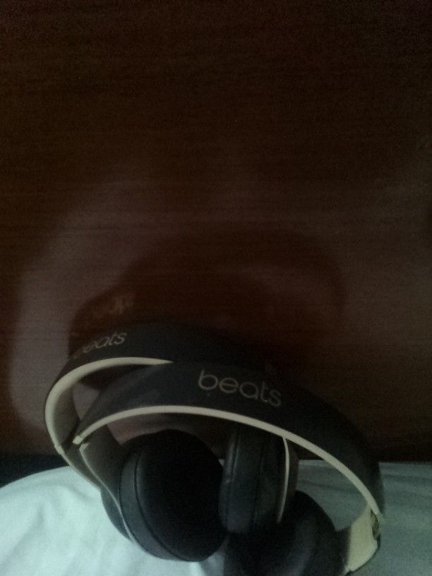Beats Head Phone They Like Brand New