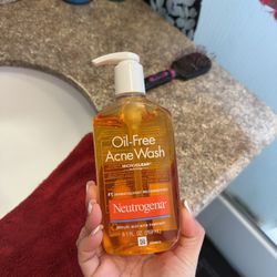 Oil Free Acne Wash Neutrogena