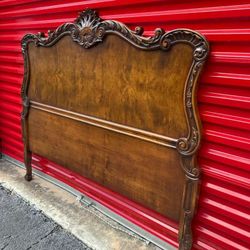 FULL SIZE HEADBOARD/ FRENCH STYLE/ IN GOOD CONDITION/ DELIVERY NEGOTIABLE 